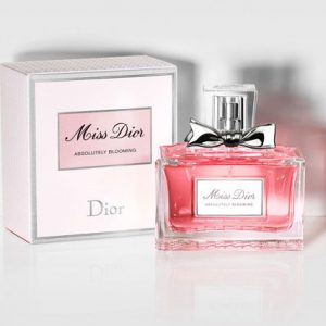 Miss-Dior-Absolutely-Blooming-fragrance-635x426